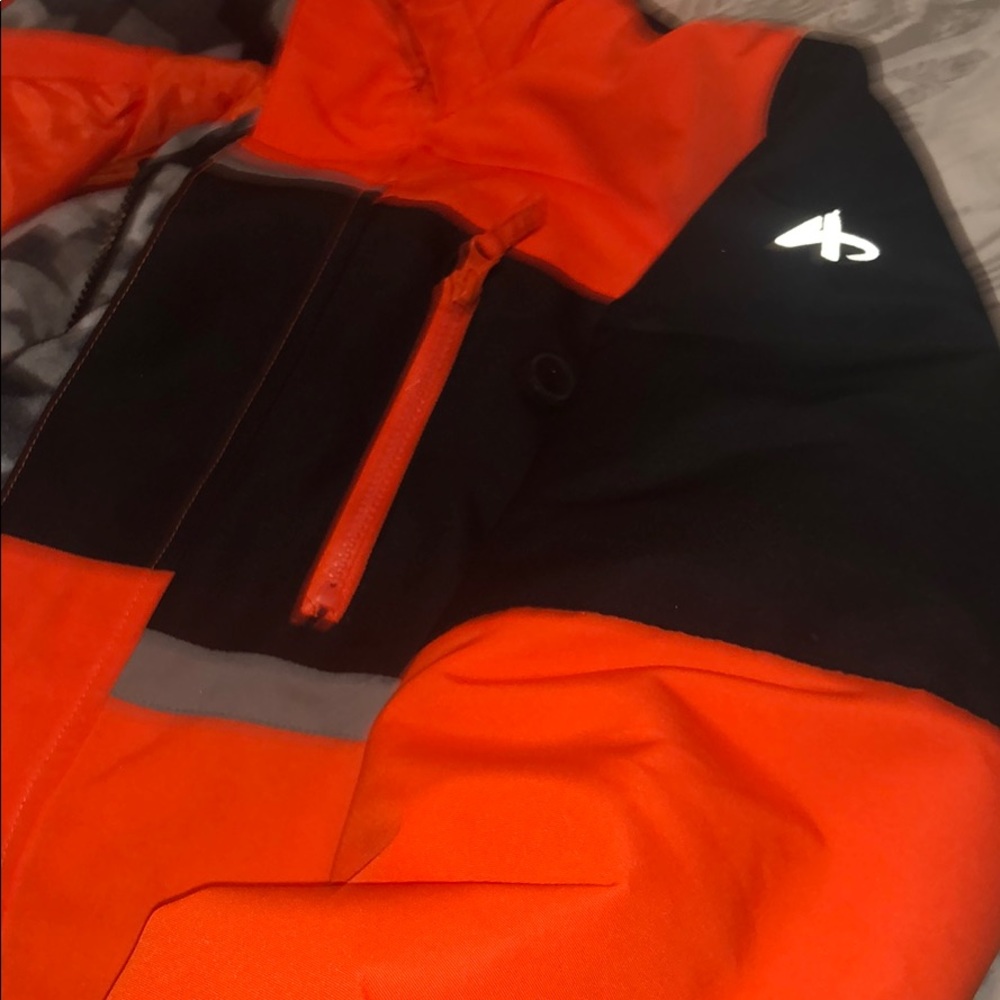 Boys Athletech Winter coat w/ detachable jacket - Picture 10 of 14